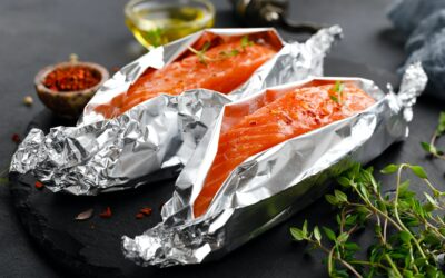 Saumon en papillote au gingembre et au sésame : une recette de poisson légèrement épicée